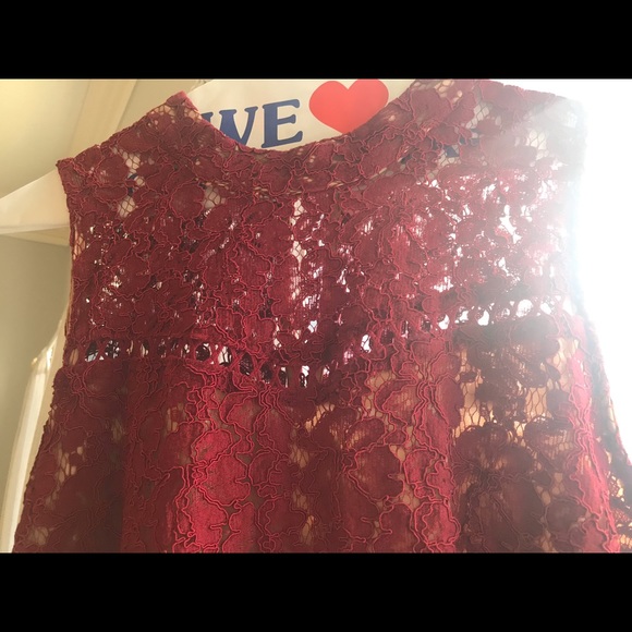 Burgundy Lace tank - Picture 2 of 5